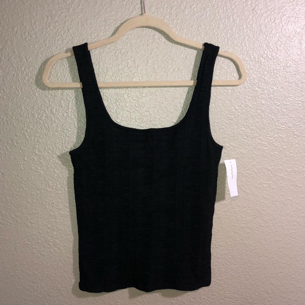 american eagle black tanktop 🖤